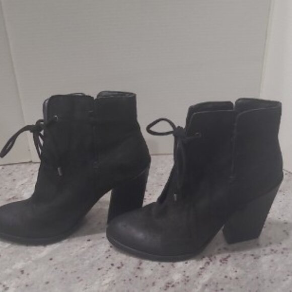 Very Volatile Los Angeles Black Suede Lace-Up Booties - SZ 6.5 - Picture 6 of 8